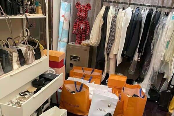 福鼎市回收一线品牌衣服